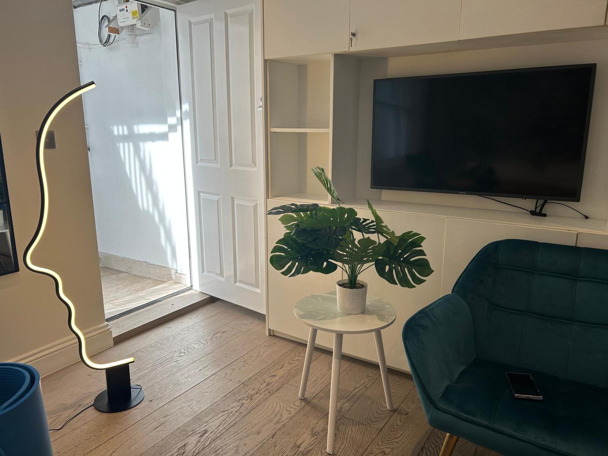 Pop Art Luxury Room Marylebone Лондон Екстер'єр фото